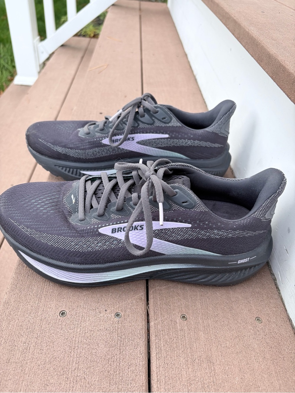 Brooks Women's Grey Purple Running Shoes - Ghost 17, size 9.5